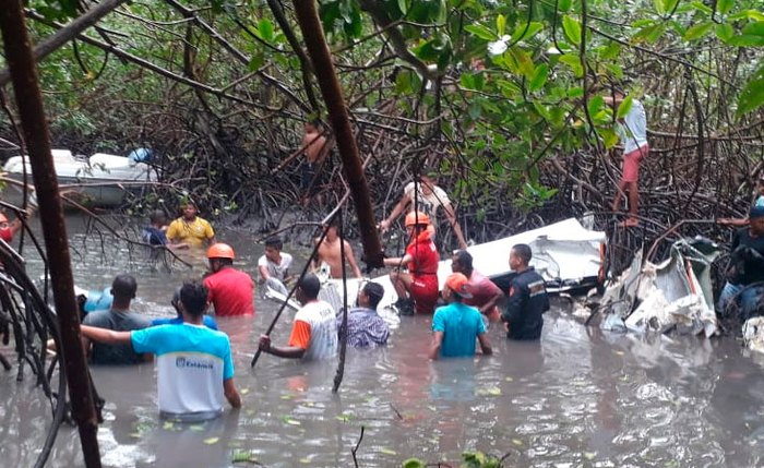 Aeronave caiu em um mangue no povoado Porto do Mato, em Estância (SE)