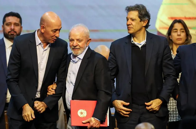 Haddad pede que eleitores se mobilizem por reforma do Imposto de Renda