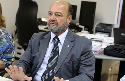Justiça determina suspensão das matrículas do vestibular da Uncisal 
