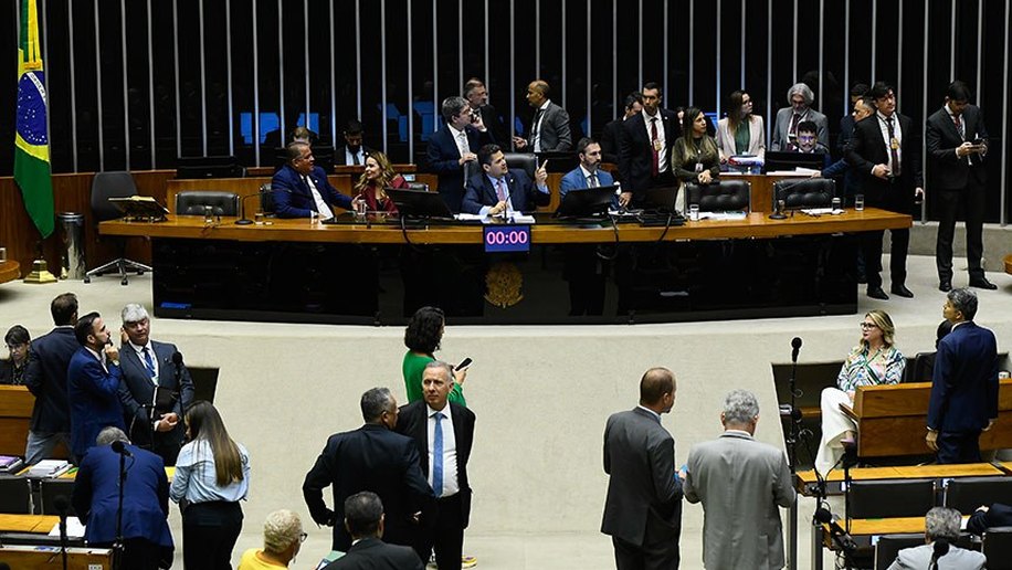 Comissões fazem ajustes em emendas ao Orçamento de 2024