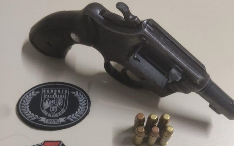 Militares do 3º BPM apreendem armas em Girau do Ponciano e Arapiraca