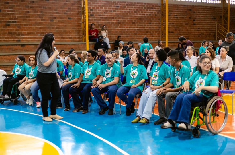 Sicoob cria a primeira cooperativa mirim em uma unidade da APAE