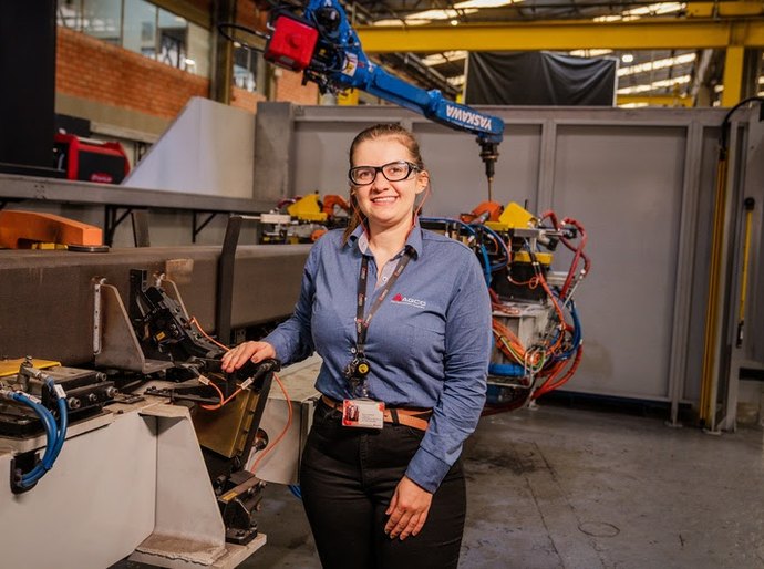 Engenharia feminina transforma indústria de máquinas agrícolas e inspira novas gerações