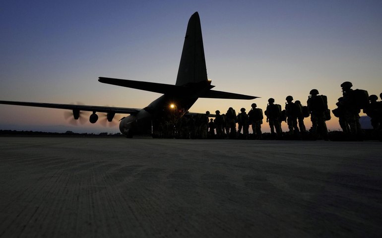 Base aérea britânica no Chipre e embaixada dos EUA no Iraque são alvos de drones