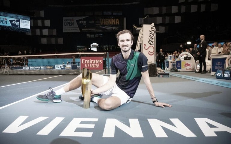 Daniil Medvedev é campeão em Viena; Auger-Aliassime vence na Basileia
