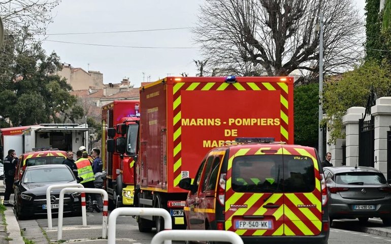 Dispositivo incendiário explode do lado de fora de consulado russo na França