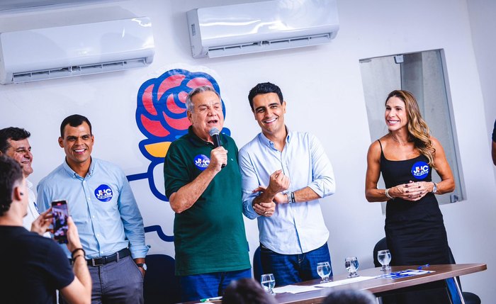 Lessa recebe JHC na sede do PDT para discutir alianças e cenário eleitoral no estado