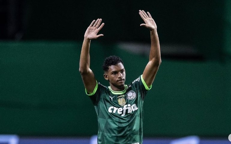 Palmeiras faz treino regenerativo e atividade termina com ovada em Luis Guilherme