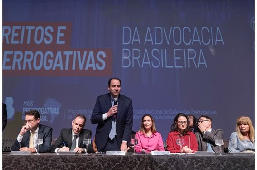 OAB abre Conferência Nacional dos Direitos e Prerrogativas com defesa da democracia e da cidadania