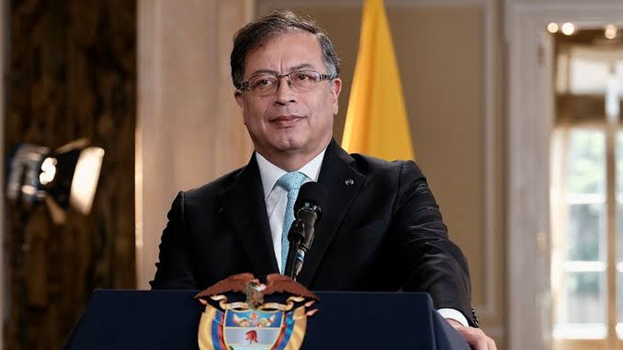 Presidente da Colômbia rompe relações diplomáticas com Israel por guerra; Hamas comemora