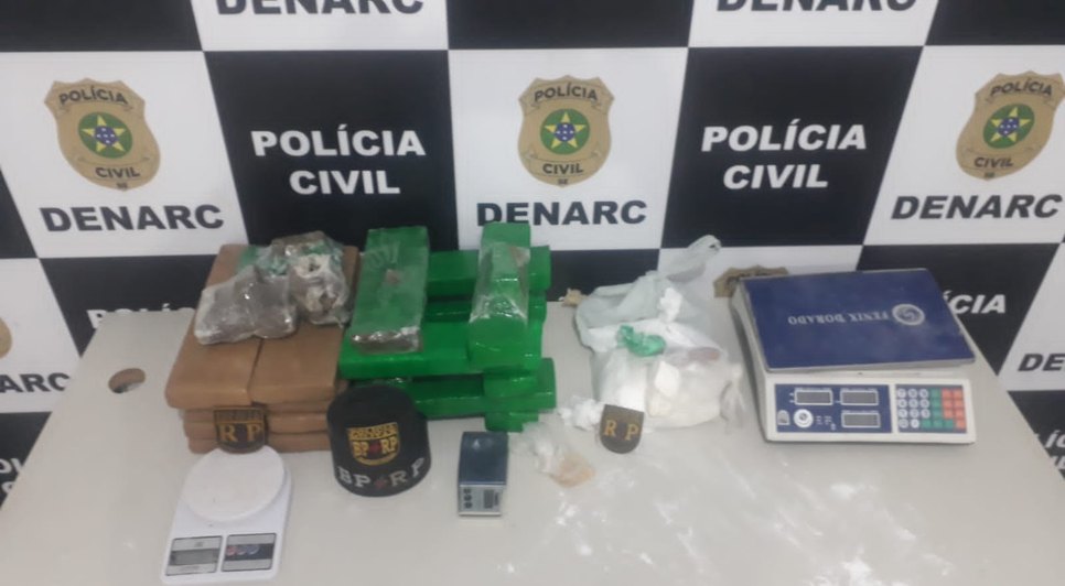 Quase 20 kg de drogas são apreendidos dentro de casa em Aracaju / Foto: Foto: Polícia Militar/SE