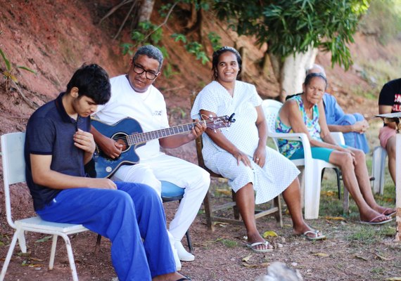 Musicoterapia ajuda na reabilitação de pacientes com transtornos mentais internados no Hospital Ib Gatto Falcão