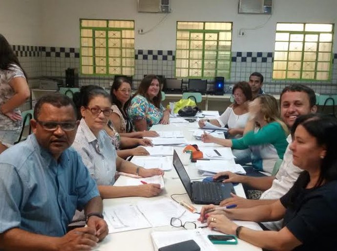 Escola Pública de São Miguel dos Campos finaliza ano letivo escolar com sistemas de informação