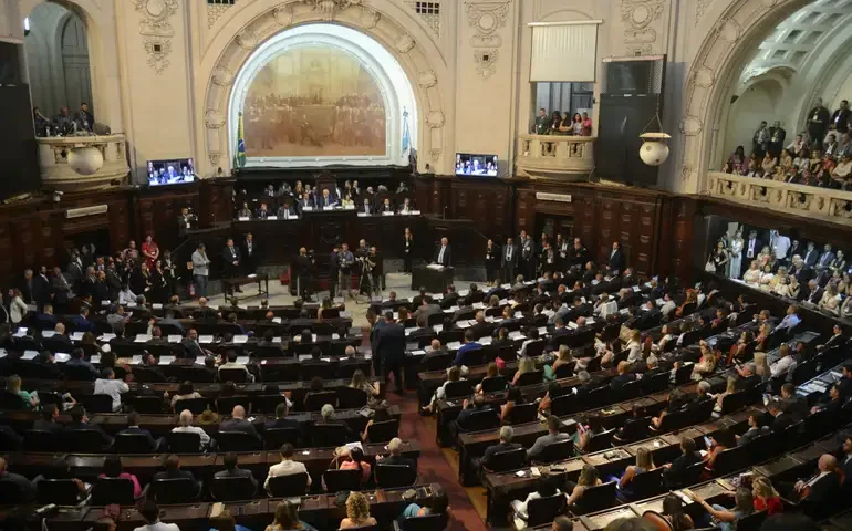 Justiça do Rio nega voto secreto na eleição para presidência da Alerj