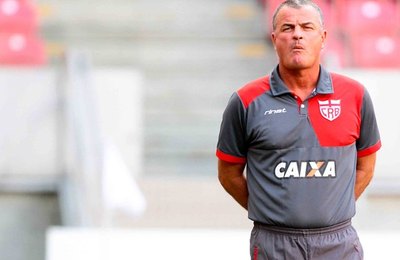 CRB fecha treinos para encontrar formação ideal contra o Londrina