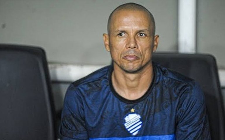 CSA anuncia saída de Márcio Fernandes e retorno de Higo Magalhães ao comando técnico