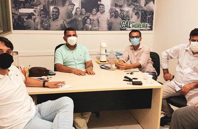 Vereadores se unem e fazem novo bloco na Câmara de Maceió