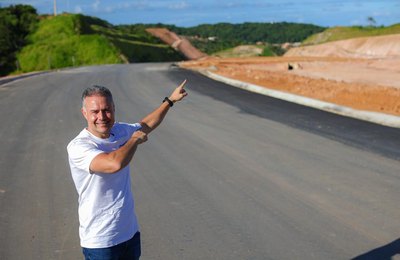 Renan Filho visita obras de duplicação da AL-101 Norte entre Maceió e Maragogi