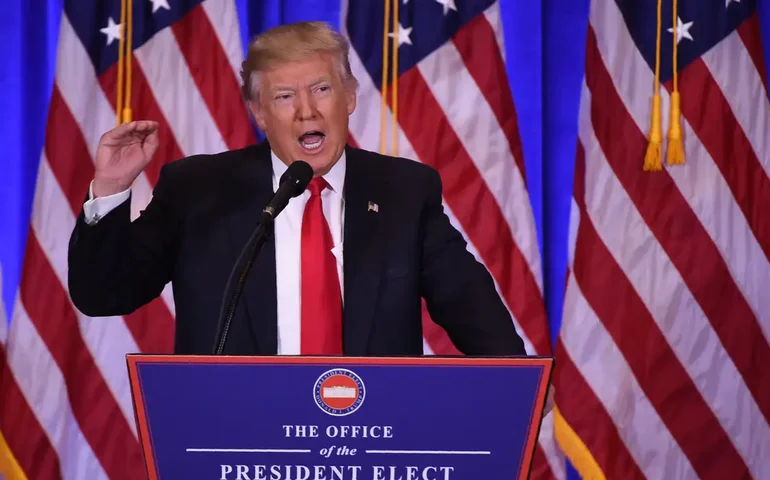 Trump diz que logo iniciará a maior operação de deportação nos EUA