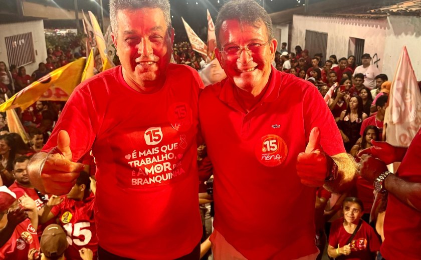 Prefeito Neno Freitas realiza grande comício em Branquinha