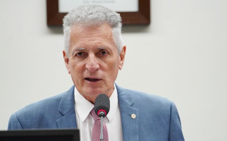 Comissão externa que fiscaliza rompimentos de barragens vai ouvir representantes de escritório