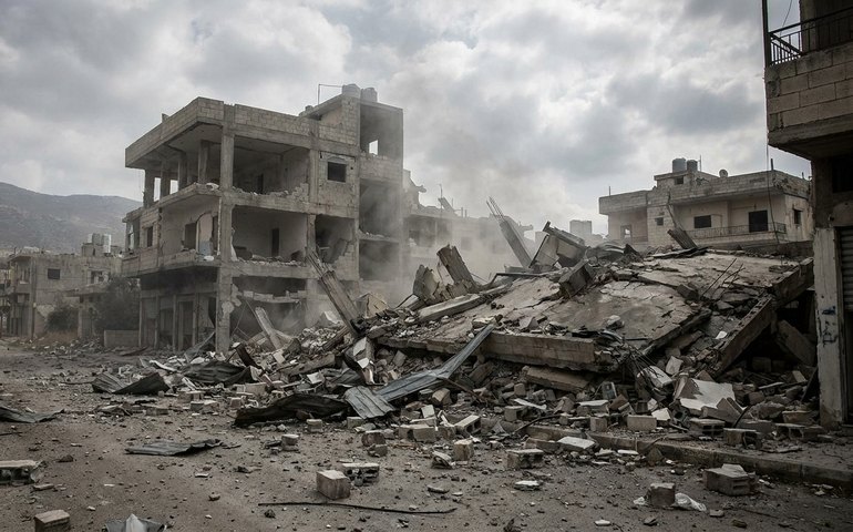 Imagens mostram consequências de ataque aéreo israelense em Doueir, no sul do Líbano