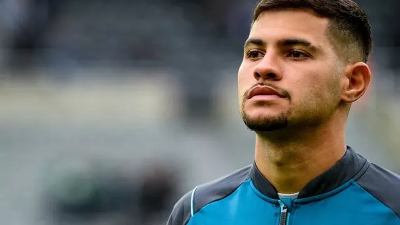 Bruno Guimarães marca, Newcastle faz 8 a 0 no Sheffield e engata 2ª vitória seguida no Inglês