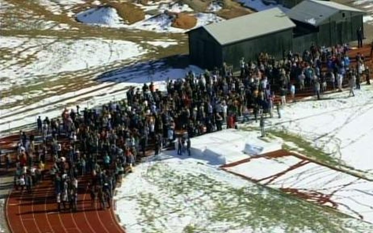 Tiroteio em escola nos Estados Unidos fere duas pessoas