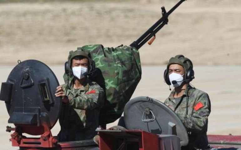 China pode apresentar mísseis hipersônicos e novos drones no desfile em Pequim, afirma especialista