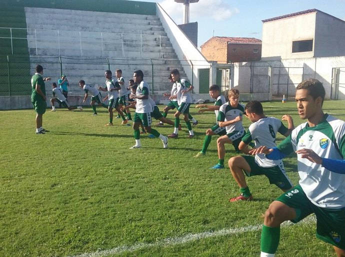 Elenco do Coruripe se reapresenta após empate com o Santa Rita
