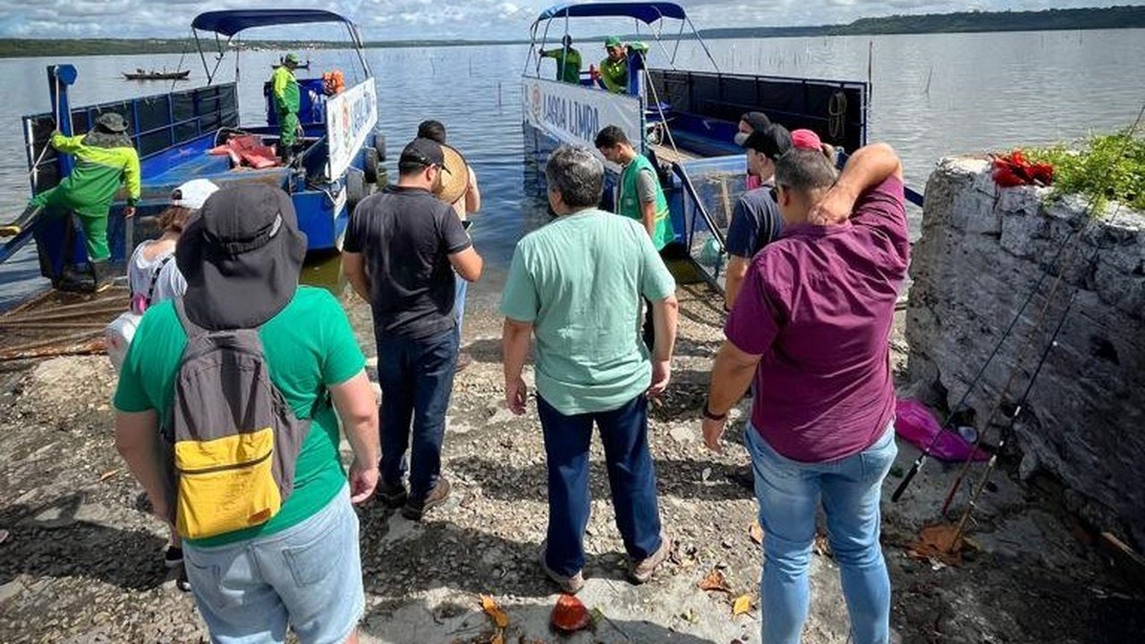 Funcionamento dos Ecoboats é apresentado a alunos de pós-graduação