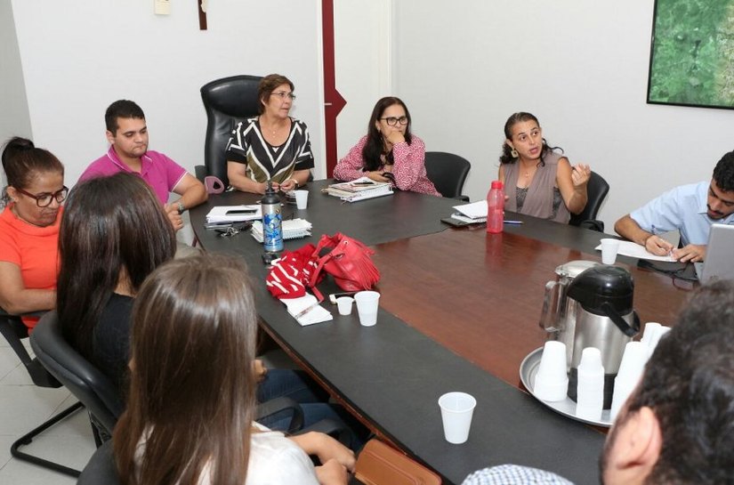 Prefeita Célia Rocha recebe projeto arquitetônico do Espaço Agapi