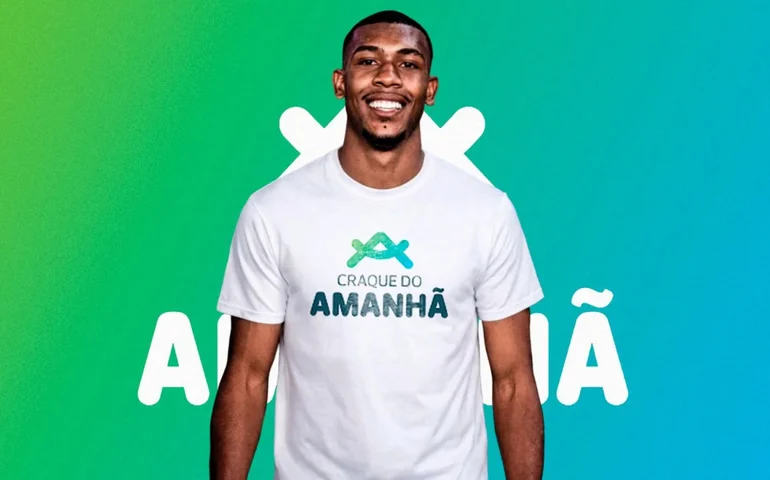 Jovens do projeto Craque do Amanhã comemoram convocação de Rayan para a seleção brasileira