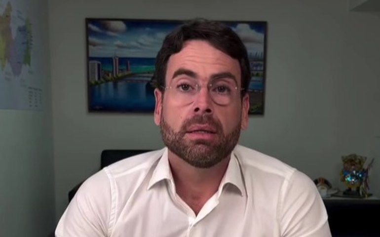 Vereador protocola pedido de impeachment contra João Campos após nomeação polêmica