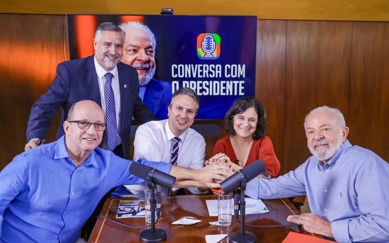 Lula: indústria da saúde gera emprego de qualidade e atende demanda interna