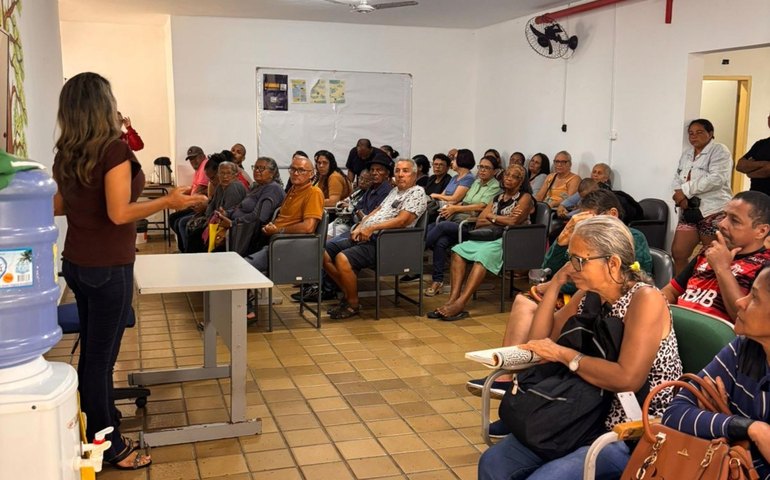 Bate-papo em ambulatório da Uncisal reforça cuidados na prevenção às hepatites virais