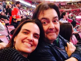 Mulher de Faustão se emociona ao relembrar transplantes: 'não teria visto a Lara casando'