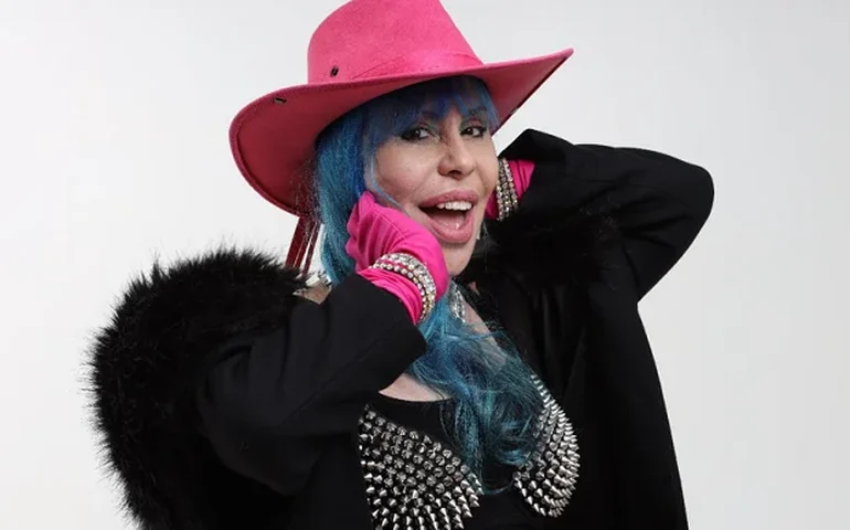 Baby do Brasil promove o álbum gospel “Os Arrebatados”