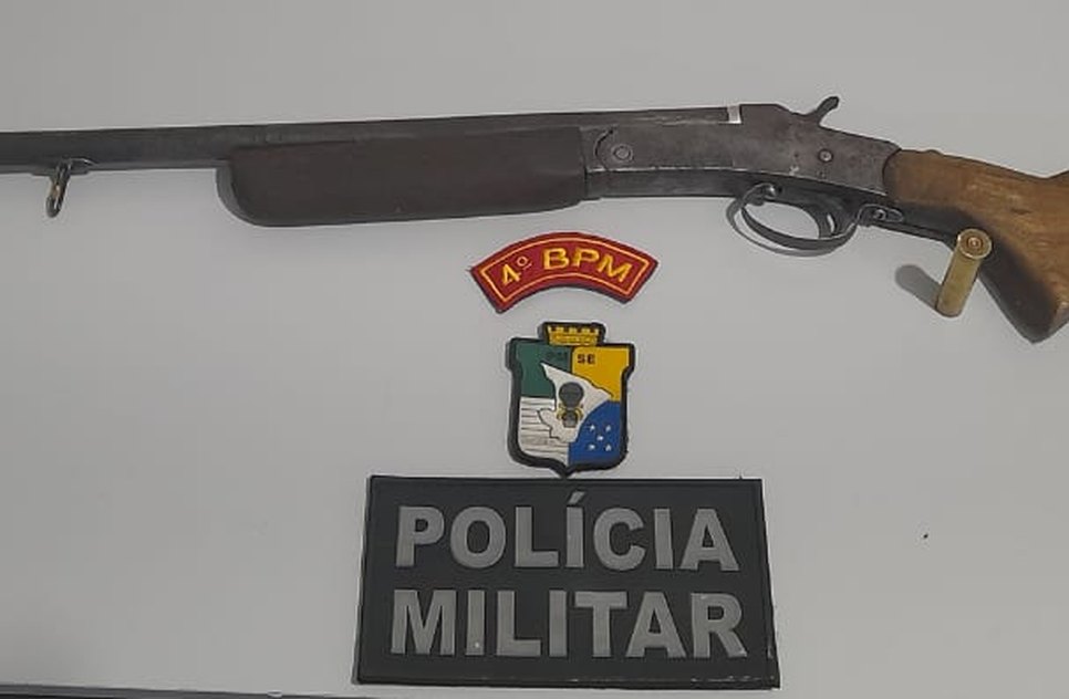 Homem é preso após ameaçar dona de bar com espingarda para comprar fiado em Canindé de São Francisco / Foto: Foto: Polícia Militar/SE
