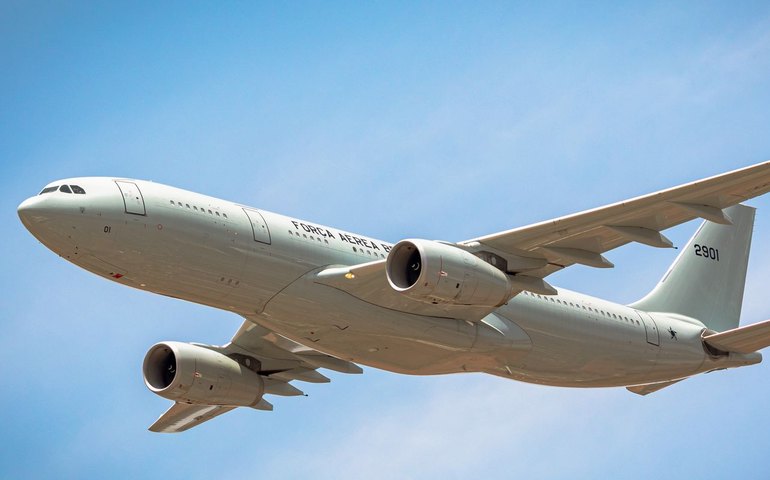 Avião da FAB que fará repatriação de brasileiros no Líbano deve chegar em Beirute neste sábado