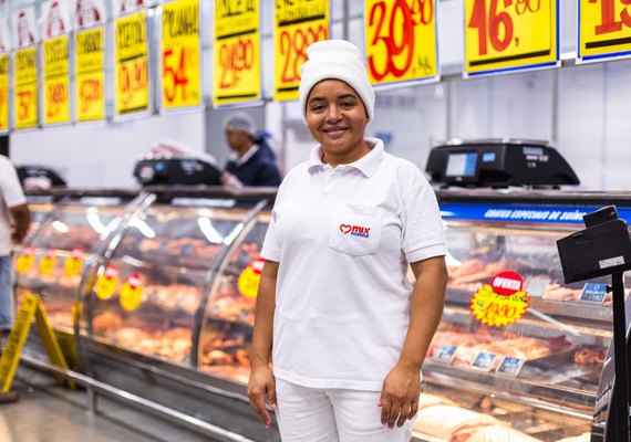 Jovem tem vida transformada ao retornar para o mercado de trabalho em Maceió