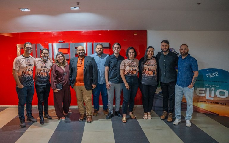 Espetáculo Paixão de Cristo no Morro da Massaranduba se torna filme e é exibido no cinema