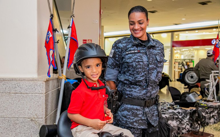 Semana Tiradentes: Exposição da Polícia Militar segue até esta sexta-feira