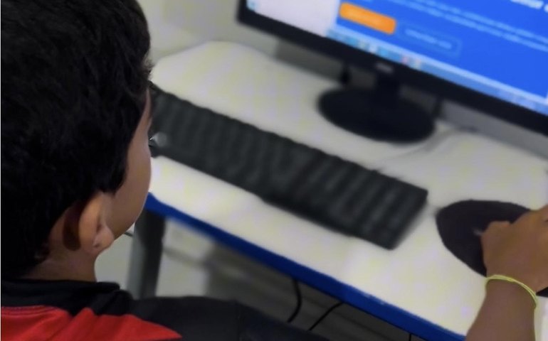 Santana do Mundaú avança no ensino para uso consciente da Inteligência Artificial