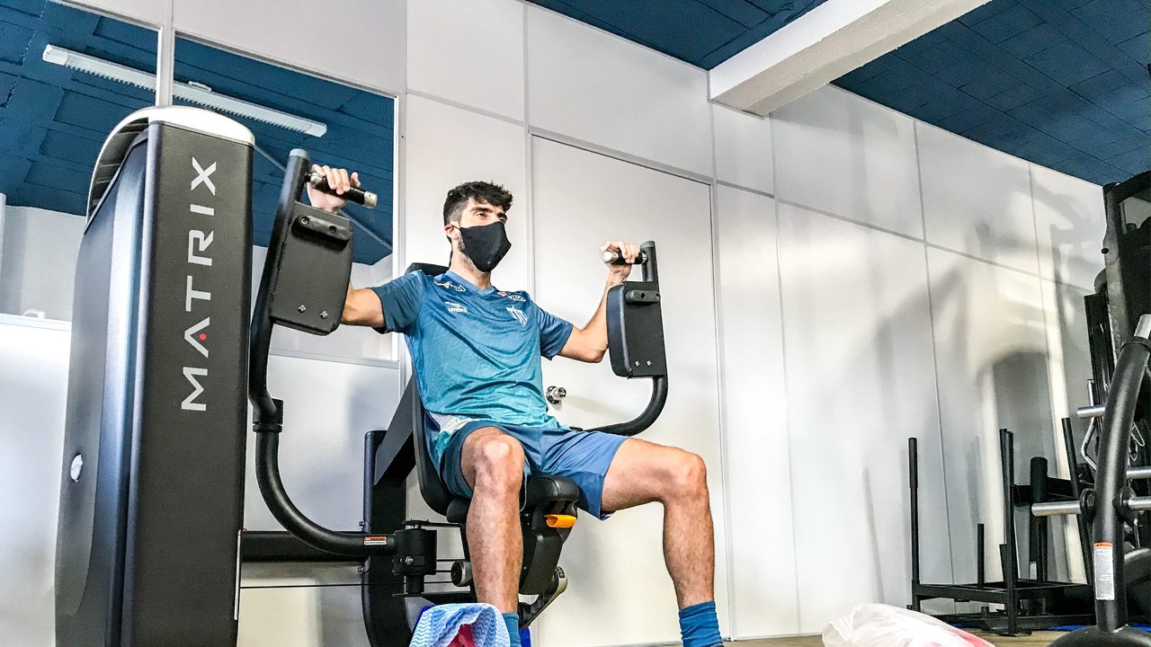 Médicos projetam como jogadores se adaptarão para volta sem risco de contaminação