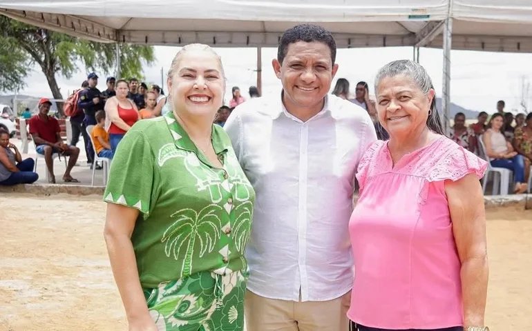 Fala de Júlio César sobre apoio de Lula contrasta com exoneração de integrantes do PT da gestão municipal de sua tia; veja vídeo