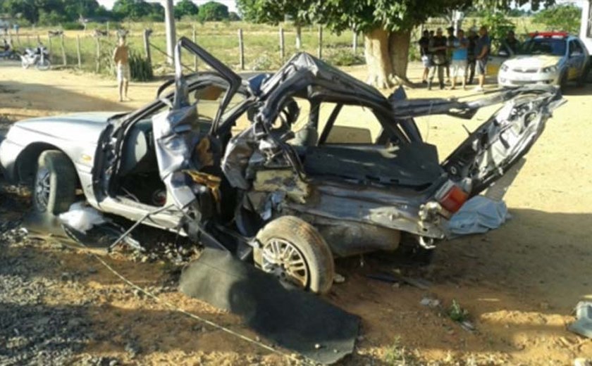 Colisão na AL-110 deixa um morto e quatro feridos em São Sebastião