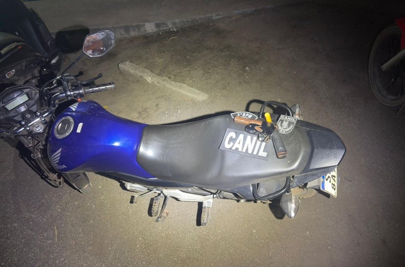 PM recupera motos roubadas e apreende arma de fogo em Arapiraca e Piranhas