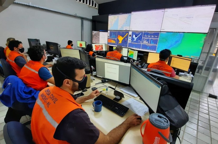 Defesa Civil alerta para chuva de intensidade moderada em Maceió