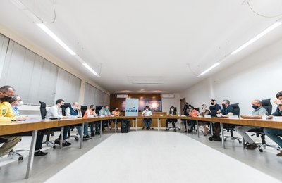 Prefeito JHC convoca secretariado e afirma que prioridade é salvar vidas